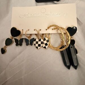 Black and Gold Earring Set